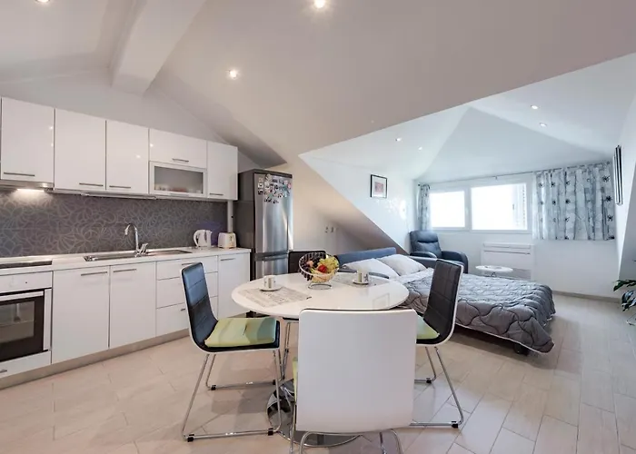 Apartment Monta